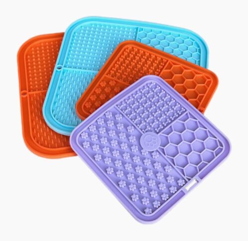 1-32-scaled-1.jpeg Silicone Pet Licking Pad Bowl